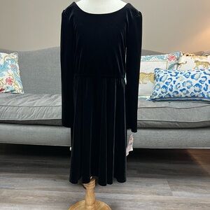 Bonnie Jean Black Long Sleeve Dress
